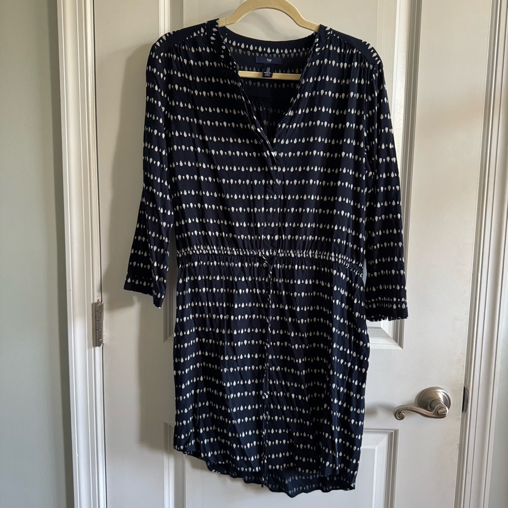GAP Dark Blue and White Teardrop Pattern Tunic Dress V Neck Tie Waist Size M